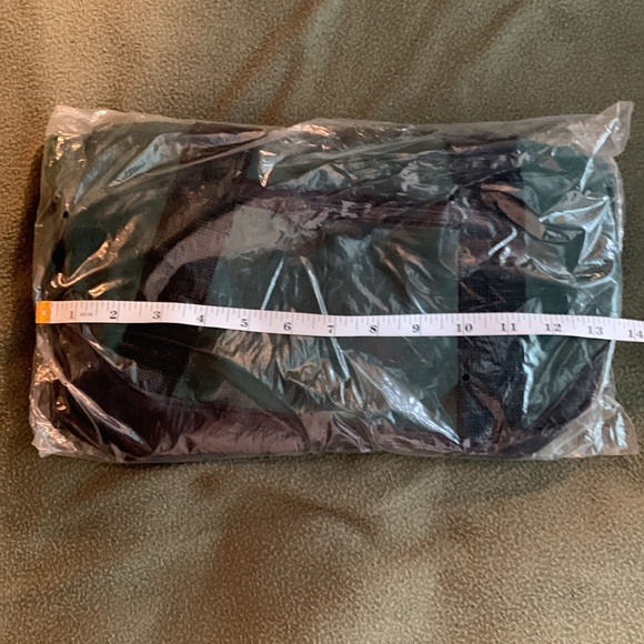 NIP Dalit 14” small duffel bag. Dark green. 14” x 8” x 9” - Picture 6 of 7